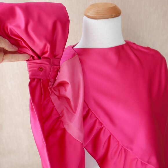 80s Glam Hot Pink Satin Evening Cape - Picture 4 of 10